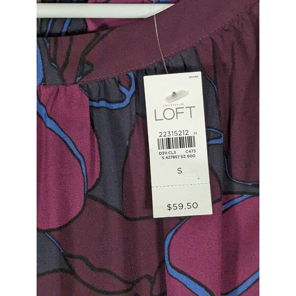 Loft blouse MSRP $59 see Photos For Measurements Polyester Easy Care Bust 44" - Picture 11 of 12